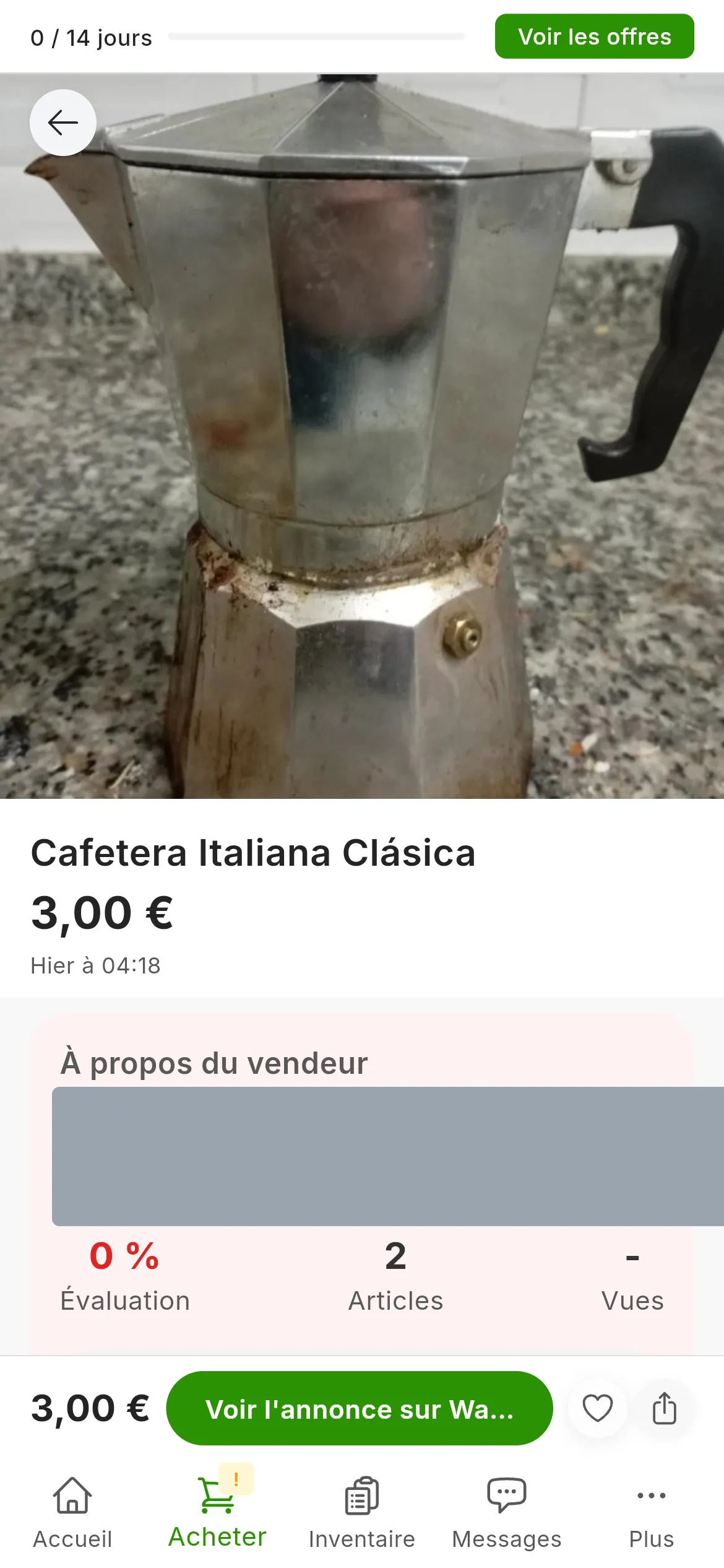 La fiche Détails de l'annonce d'une cafetière : la grande photo, le titre, le prix et le Prix de base ; à côté, le bouton Voir l'annonce sur sa marketplace et le bloc À propos du vendeur, avec le vendeur masqué