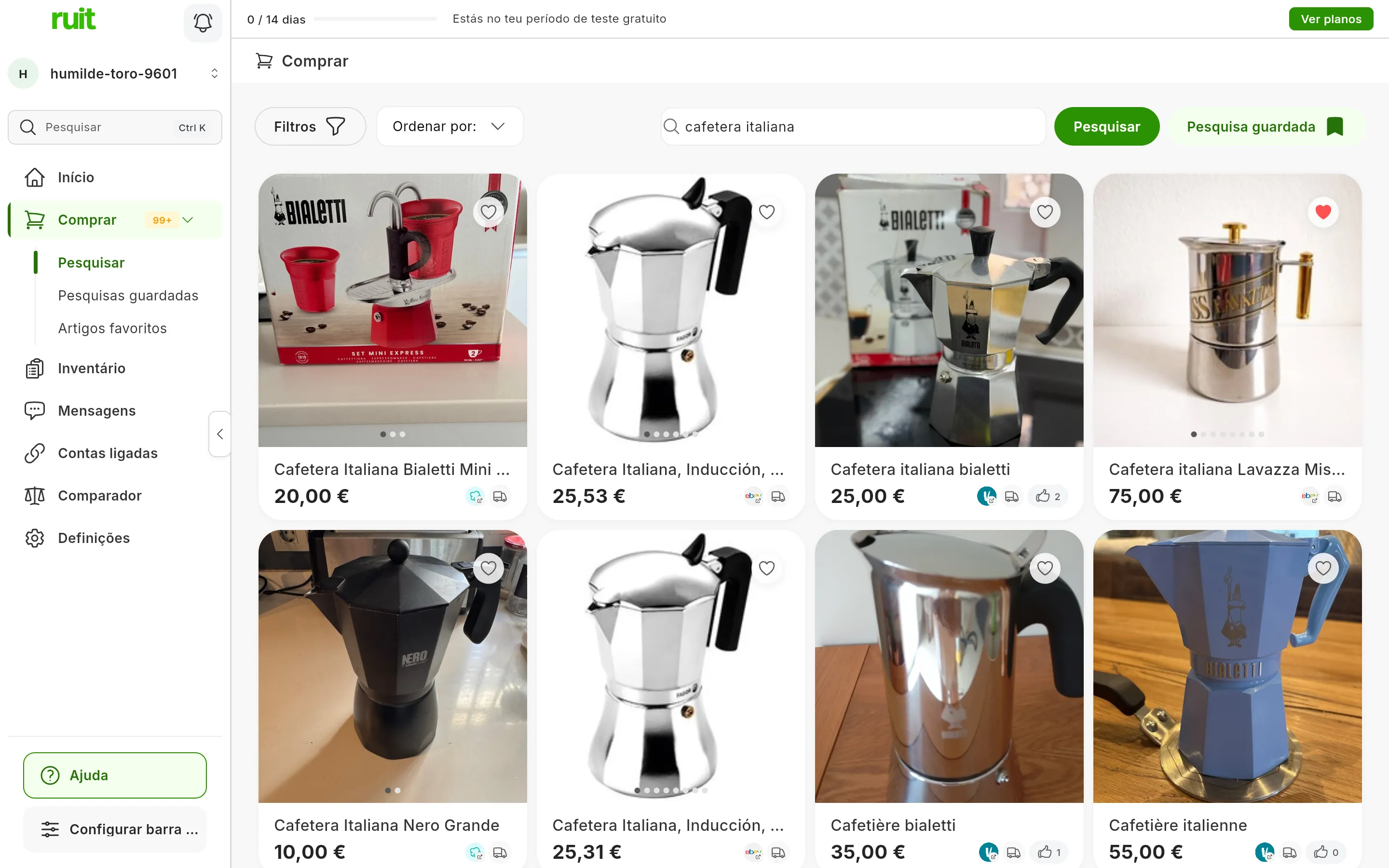 O ecrã de pesquisa do RUIT com a pesquisa cafetera italiana: em cima, Filtros, Ordenar por, o campo, Pesquisar e Pesquisa guardada; por baixo, uma grelha de cafeteiras do Wallapop, do Vinted e do eBay, cada uma com as suas fotos, o título, o preço, o logótipo do seu marketplace e o coração