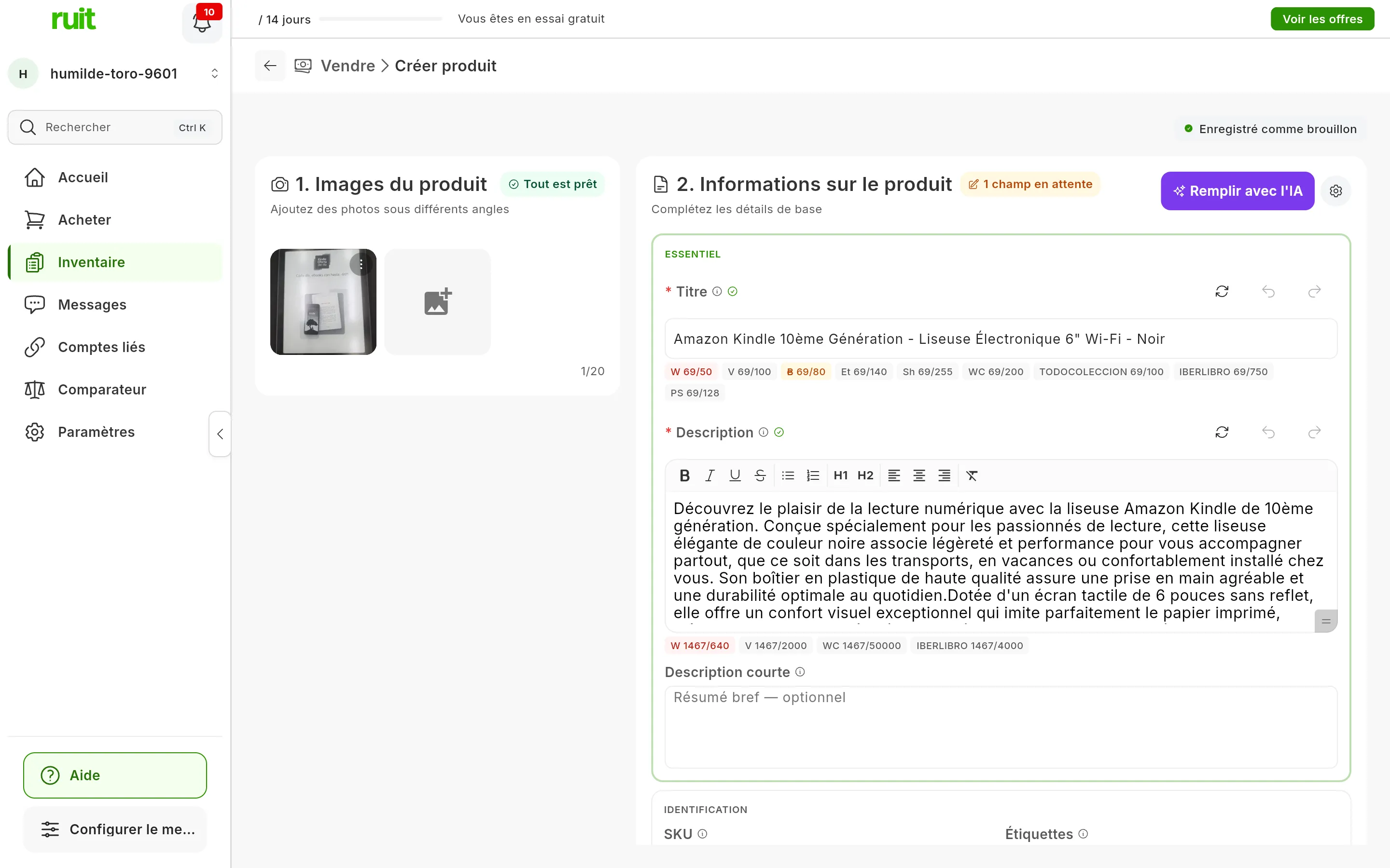 Le formulaire après Remplir avec l'IA avec une seule photo d'une liseuse : le titre et une longue description rédigés par l'IA, les compteurs de caractères de chaque marketplace sous chacun d'eux, certains en rouge, et à côté de Titre et Description les boutons Régénérer, Annuler et Rétablir