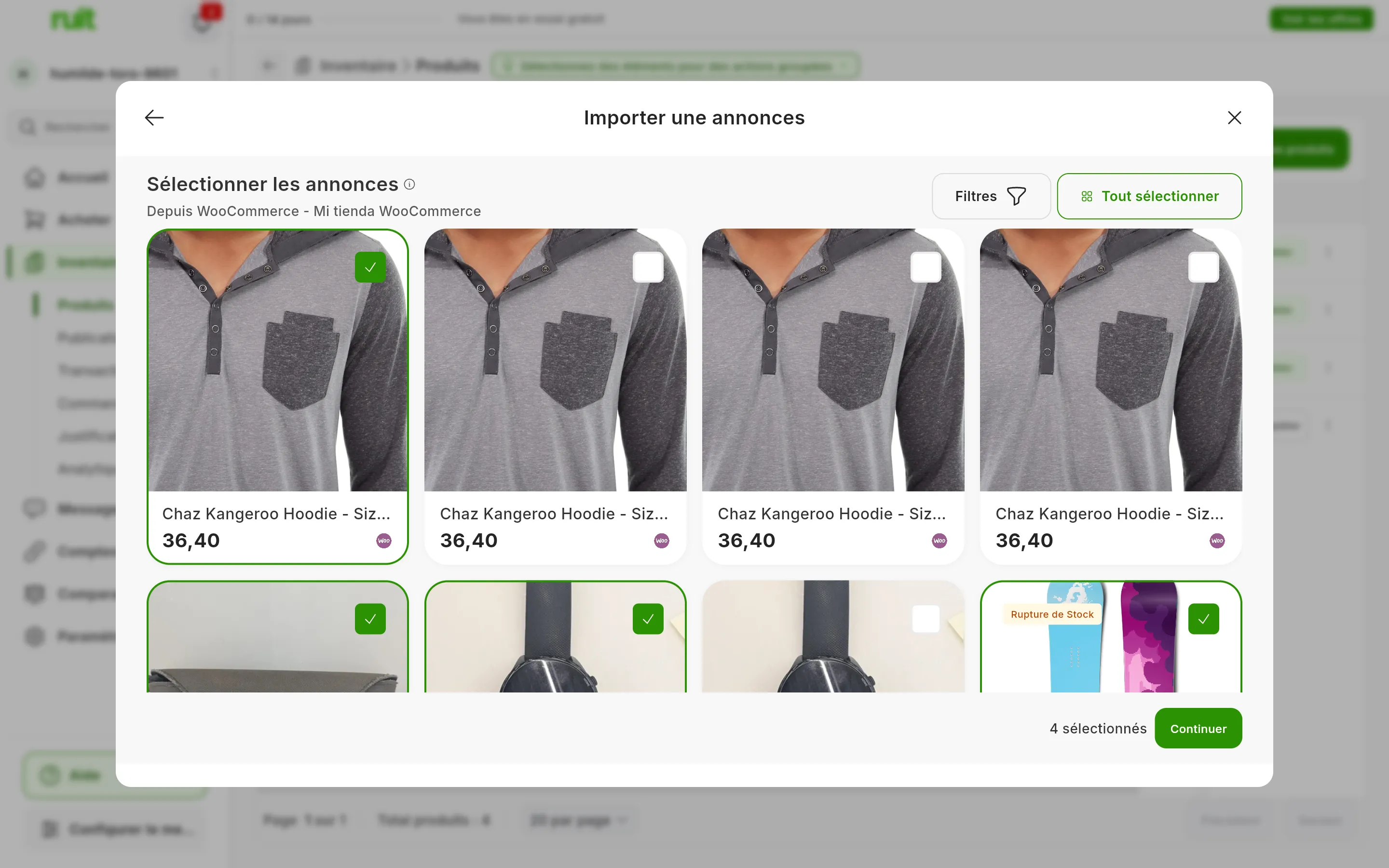 L'étape Sélectionner les annonces d'une boutique WooCommerce : des cartes avec la photo, le titre et le prix de chaque annonce, dont quatre cochées, les boutons Filtres et Tout sélectionner en haut, et 4 sélectionnés à côté du bouton Continuer en bas