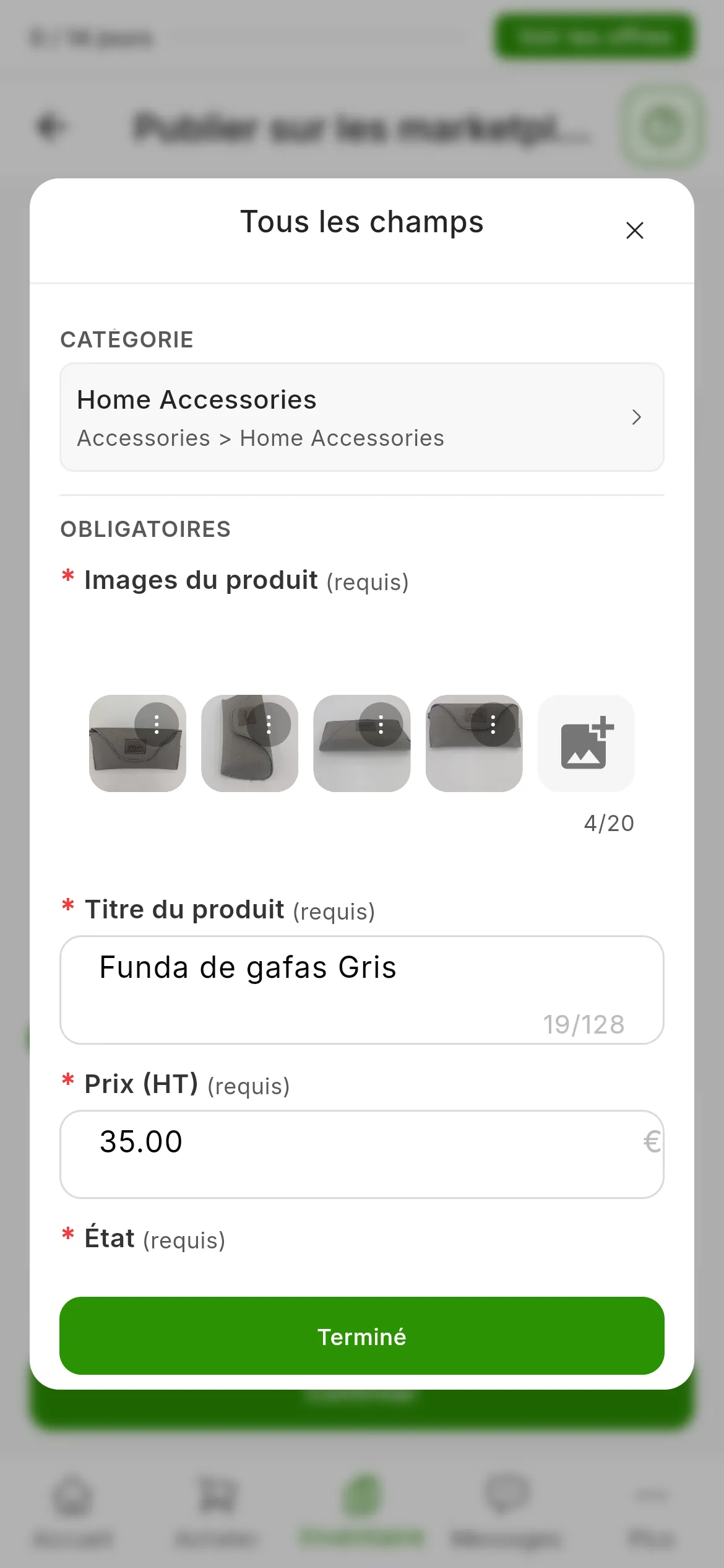 La fenêtre Tous les champs du compte PrestaShop par-dessus l'écran estompé : CATÉGORIE avec la catégorie choisie par l'IA, et OBLIGATOIRES avec les photos, le titre et le prix du produit ; en bas, Terminé