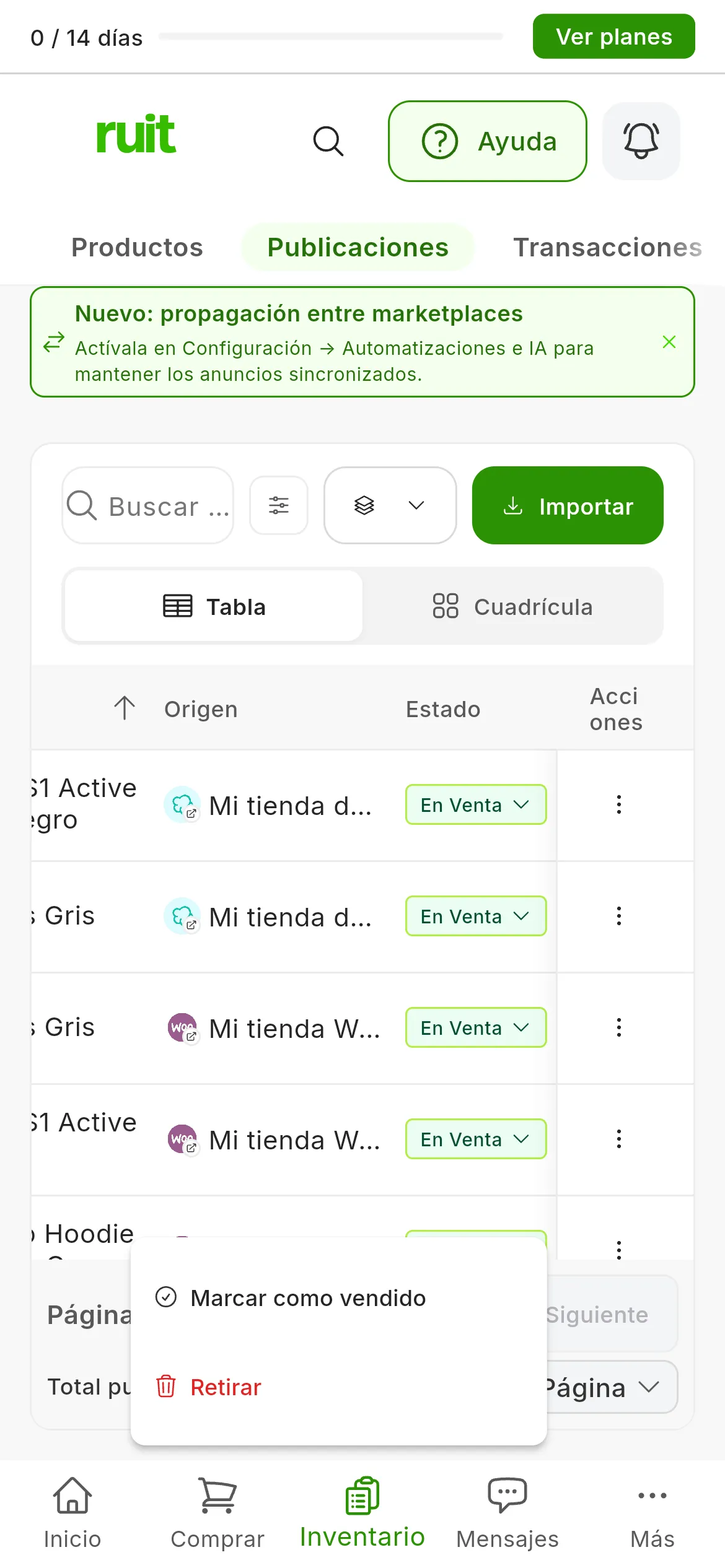 La tabla de Publicaciones con el desplegable de Estado abierto en un anuncio En Venta: Marcar como vendido y, la última, Retirar en rojo