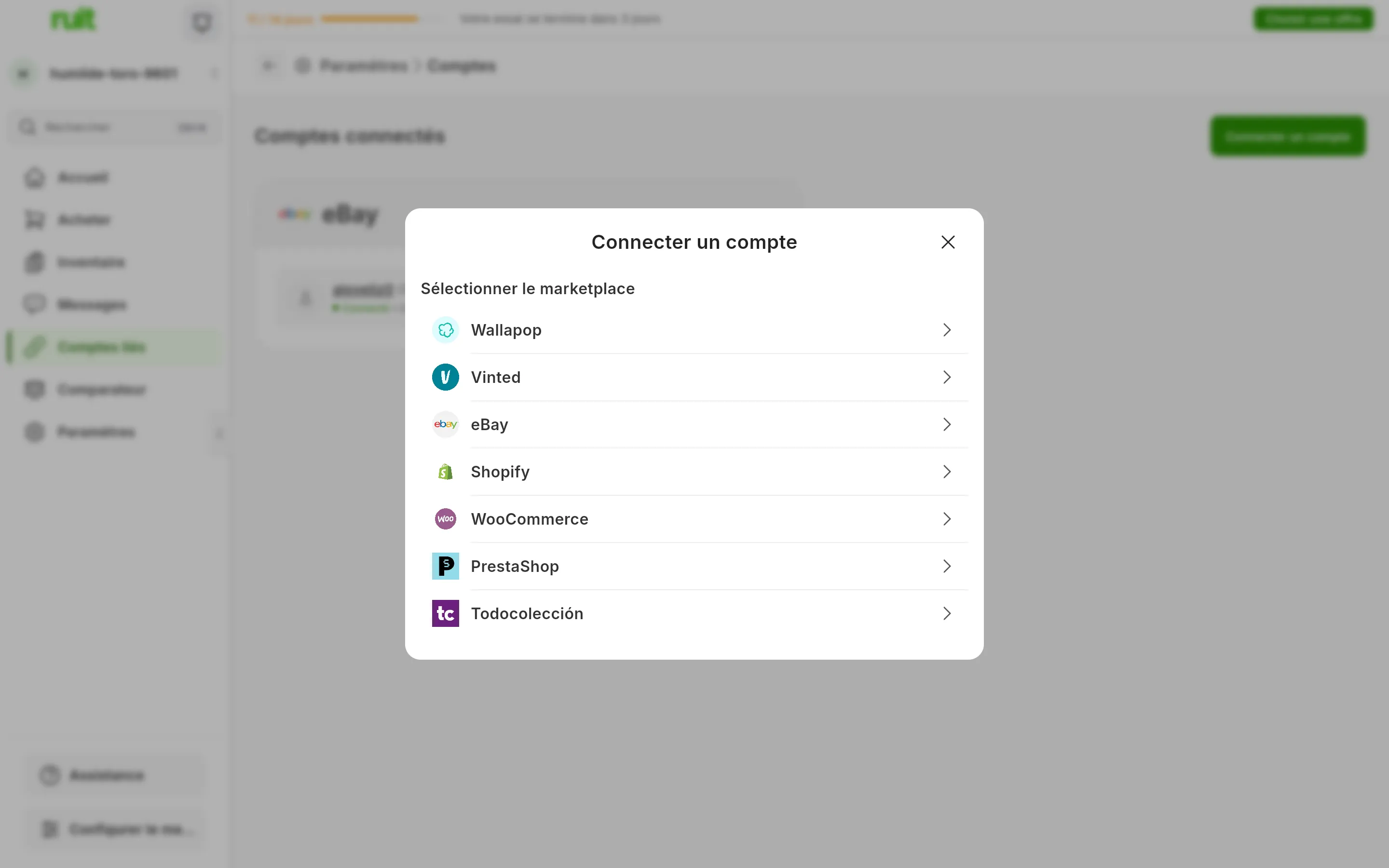 Le sélecteur de marketplace qui s'ouvre quand on appuie sur Connecter un compte dans RUIT, avec sept options : Wallapop, Vinted, eBay, Shopify, WooCommerce, PrestaShop et Todocolección