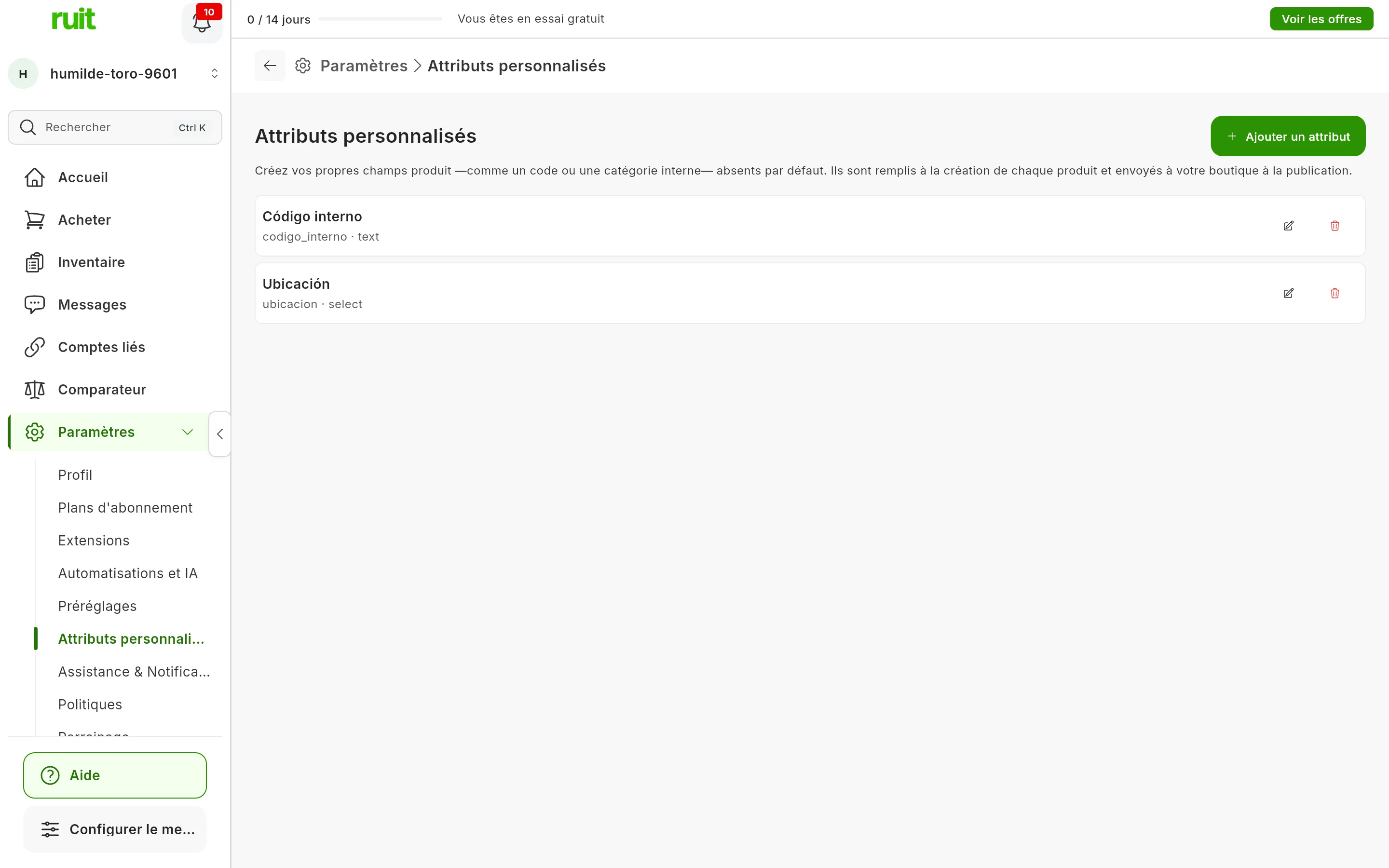L'écran Paramètres, Attributs personnalisés, avec le texte qui explique à quoi ils servent, le bouton Ajouter un attribut et la liste des attributs créés